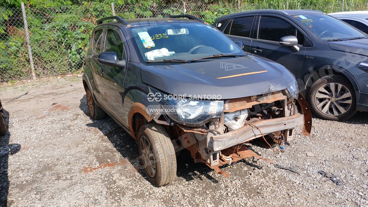 Fiat Mobi Trekking 1.0Mt 2023 em leilao em Guarulhos/SP