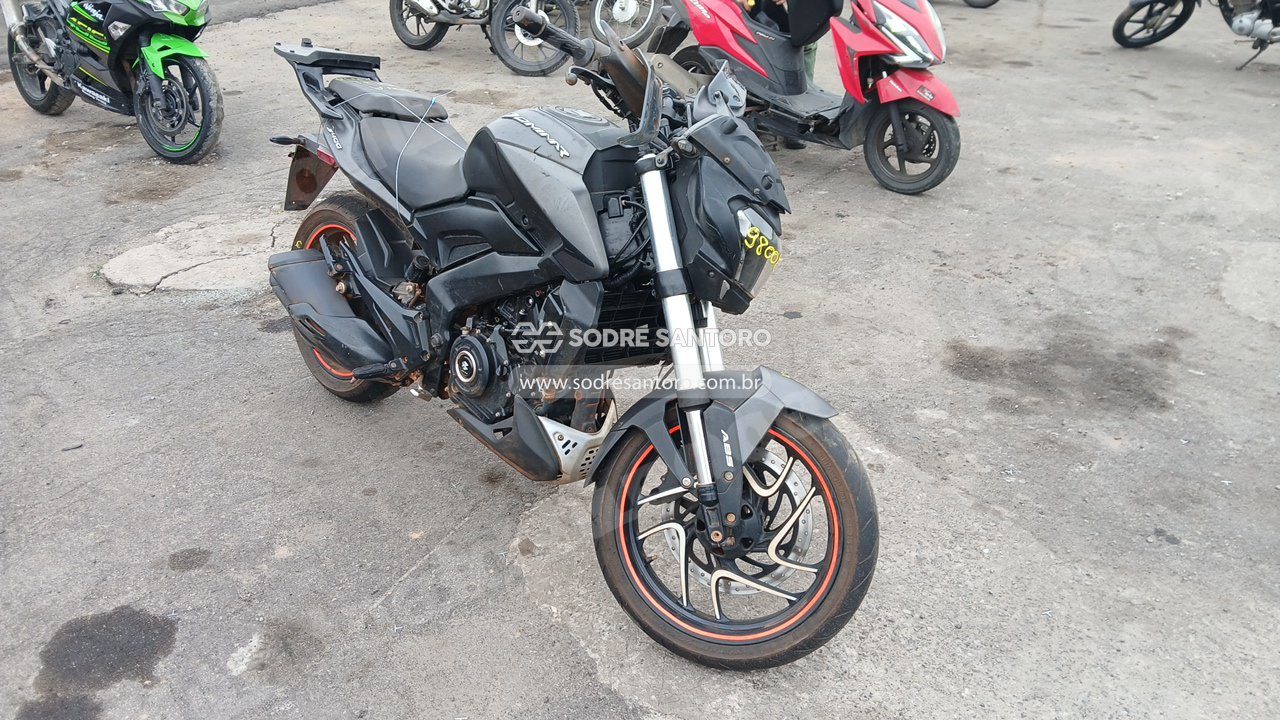 Bajaj Dominar D400 2025 em leilao em Brasil