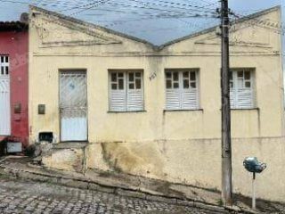Casa de 100 m2 em leilão em Itapetinga/BA