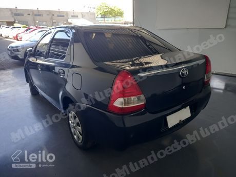 Toyota Etios em leilão em Aparecida de Goiânia/GO - Lote 3