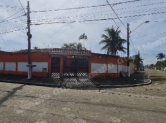 Casa em leilao em Itanhaem/SP