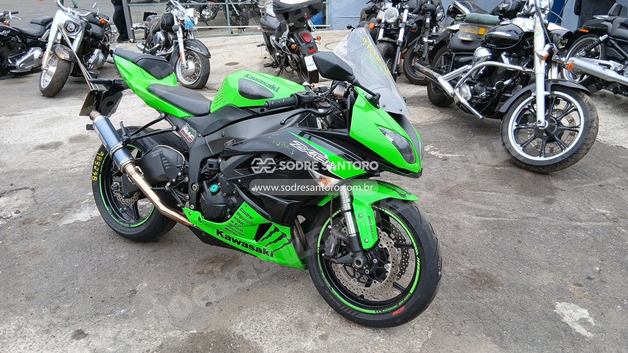 Kawasaki Ninja Zx-6R 2012 em leilão em Brasil