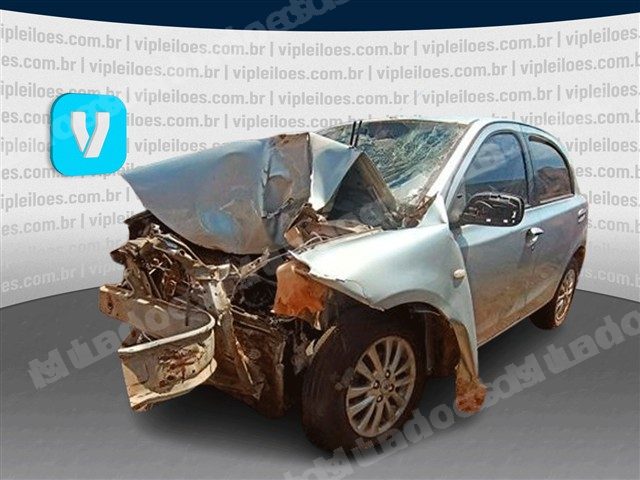 Toyota 2013 em leilao em Brasil - Lote 2