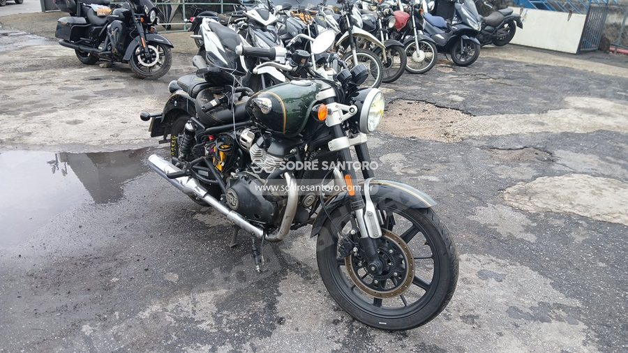 Royal Enfield Super Meteor 650 2025 em leilão em Guarulhos/SP