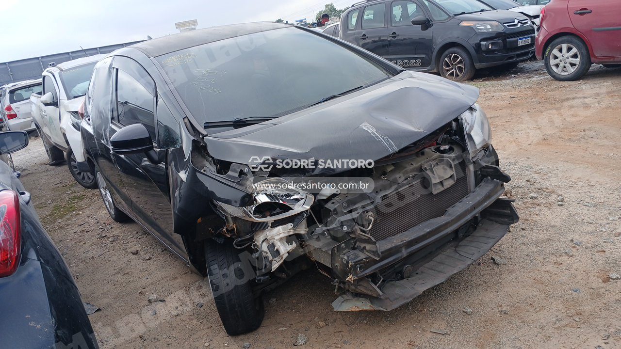 Honda Fit Lx 2015 em leilao em Brasil