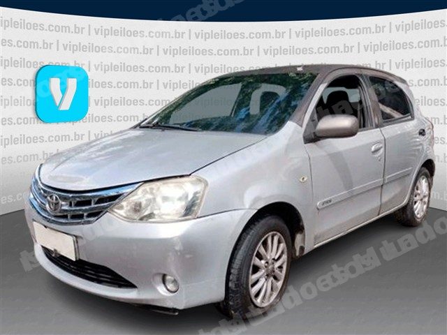 Toyota em leilao em Brasil