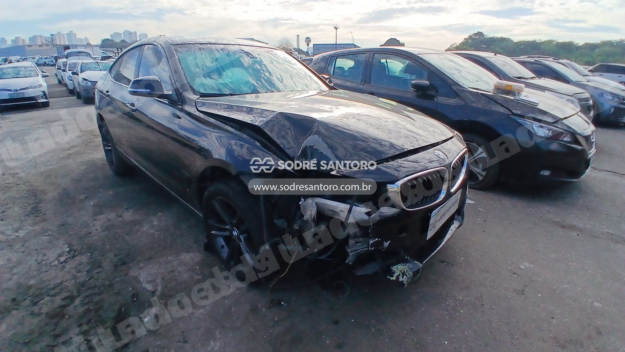 Bmw 320I Gran Turismo 2015 em leilao em Brasil