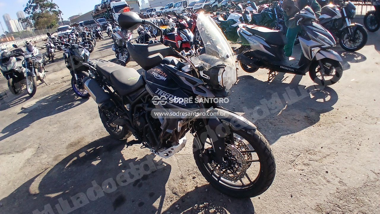 Triumph Tiger Xrxl 2016 em leilão em Brasil
