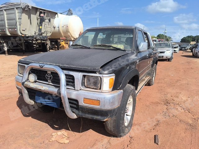 Toyota 2000 em leilão em São Luís/MA