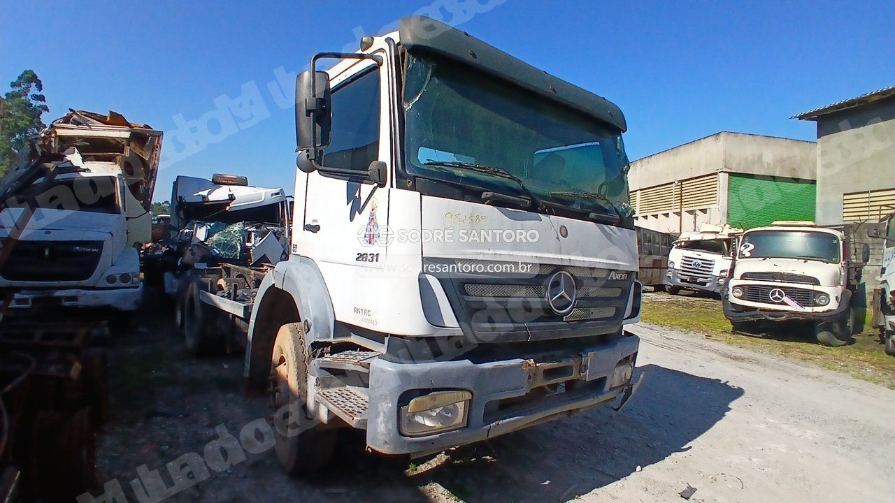 Mercedes-Benz Axor 2831 K 6X4 2011 em leilão em Brasil