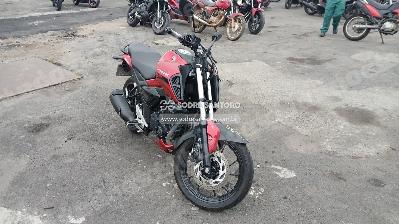 Fz15 Fazer 2025 em leilao em Brasil