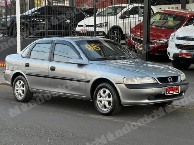 Chevrolet Vectra 1998 em leilão em Lençóis Paulista/SP