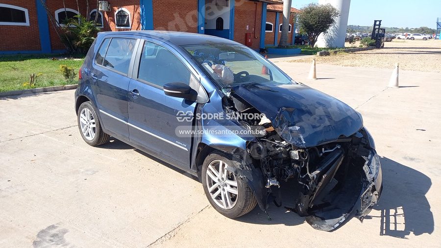 Volkswagen Fox 2016 em leilão em Cesário Lange/SP