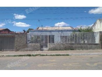 Imovel de 210 m2 em leilao em Juazeiro do Norte/CE