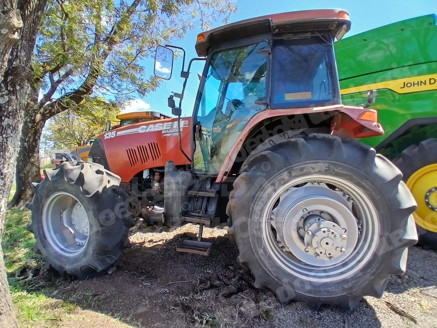Máquina agrícola 2013 em leilão em Rosário do Sul/RS