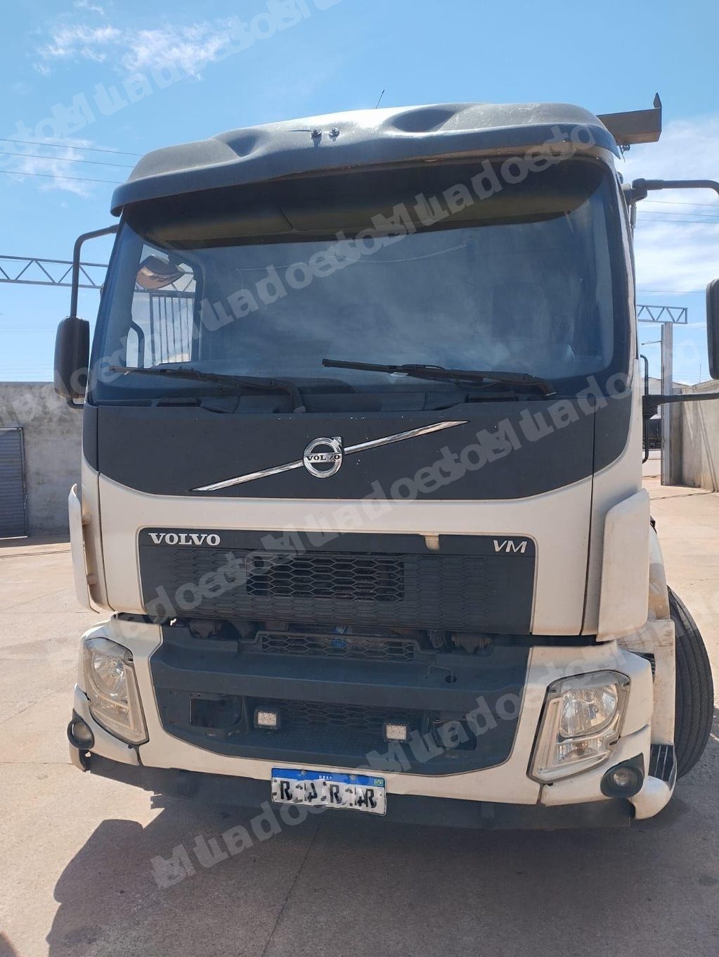 Volvo em leilao em Anápolis/GO