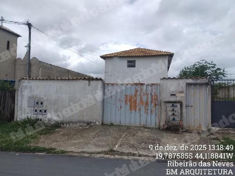 Casa em leilao em Ribeirao das Neves/MG