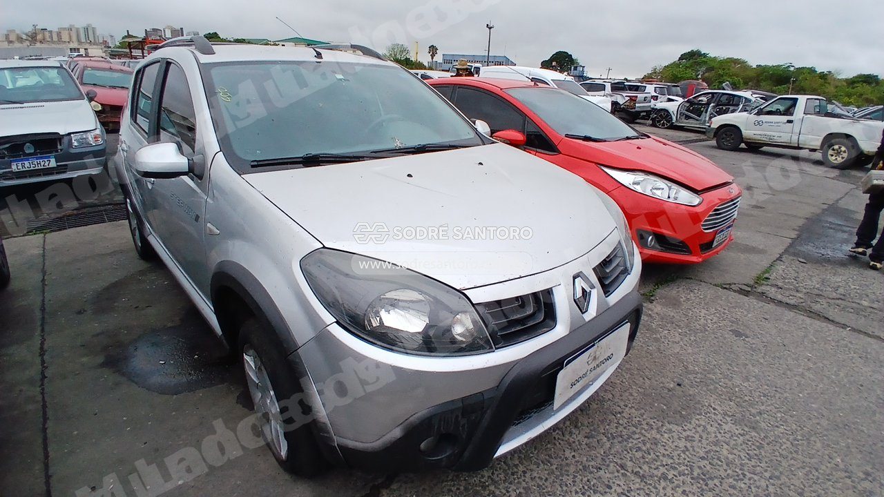 Renault em leilao em Brasil