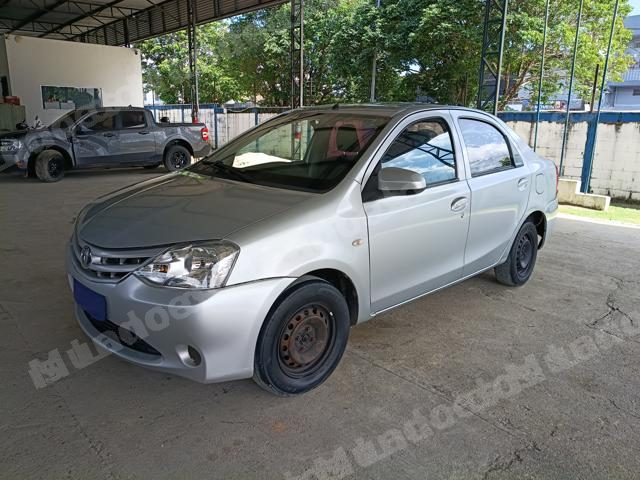Toyota em leilao em Brasil