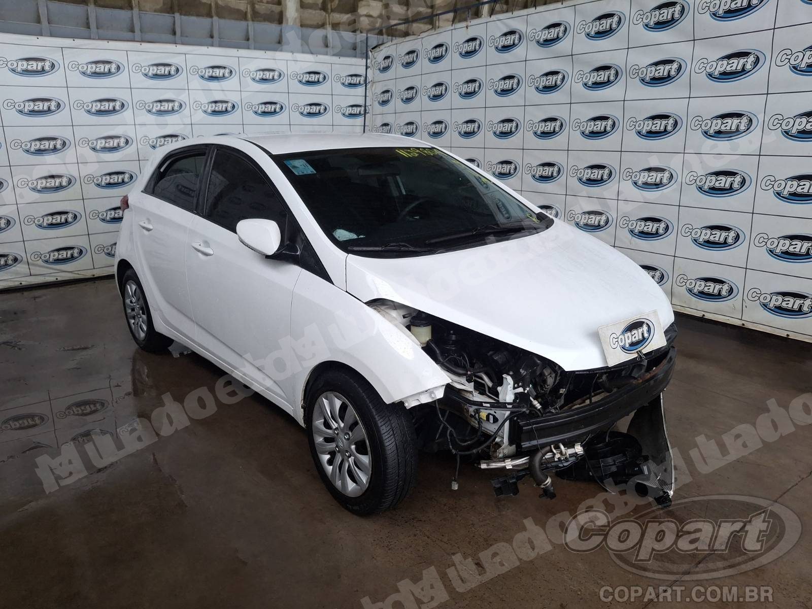 Lote em leilao em Candeias/BA