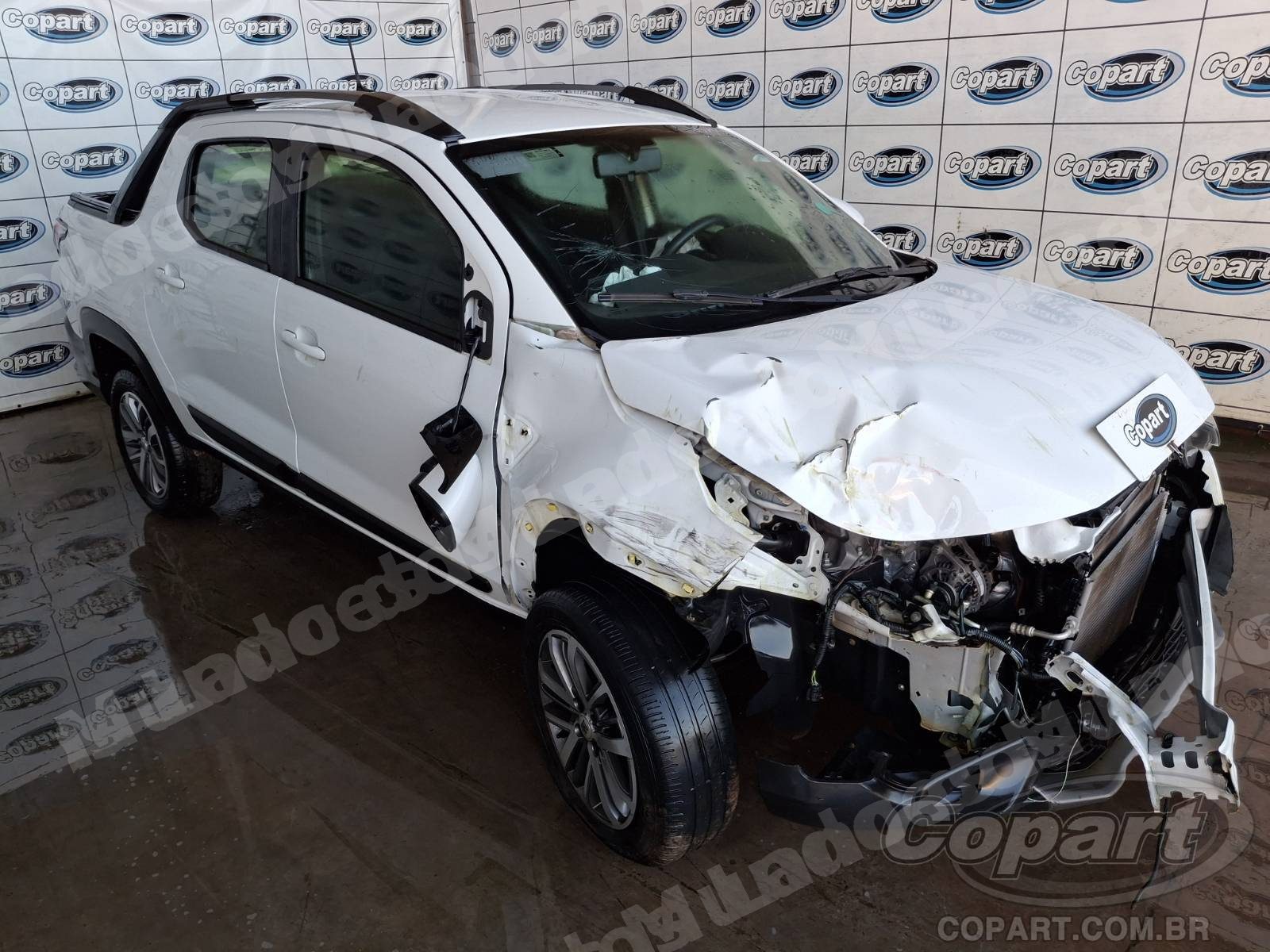 Lote em leilao em Candeias/BA