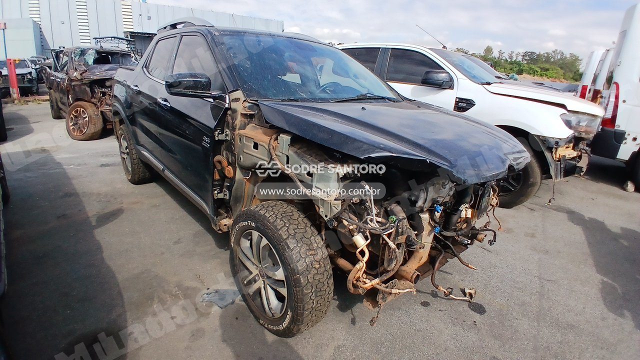 Fiat Toro Volcano At D4 2017 em leilão em Brasil