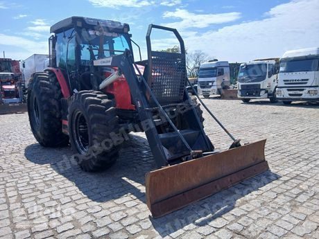 Máquina agrícola em leilão em Aparecida de Goiânia/GO