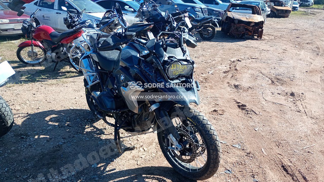 Bmw em leilao em São José dos Pinhais/PR