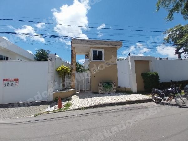Casa em leilao em O/CE