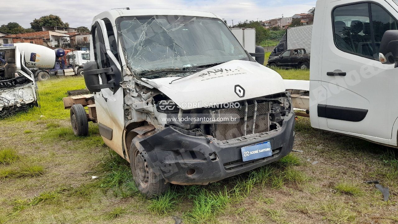 Renault Master Ch Cabine 2015 em leilao em Monte Mor/SP