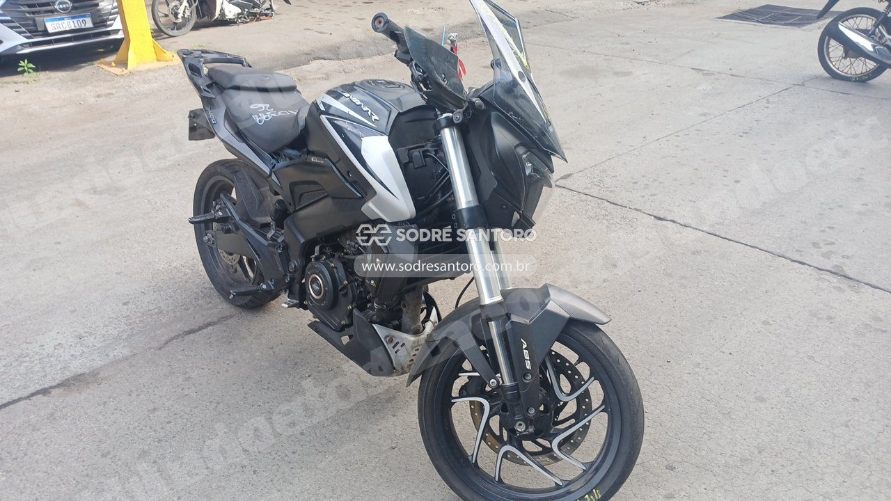 Dominar D400 T 2024 em leilao em Brasil