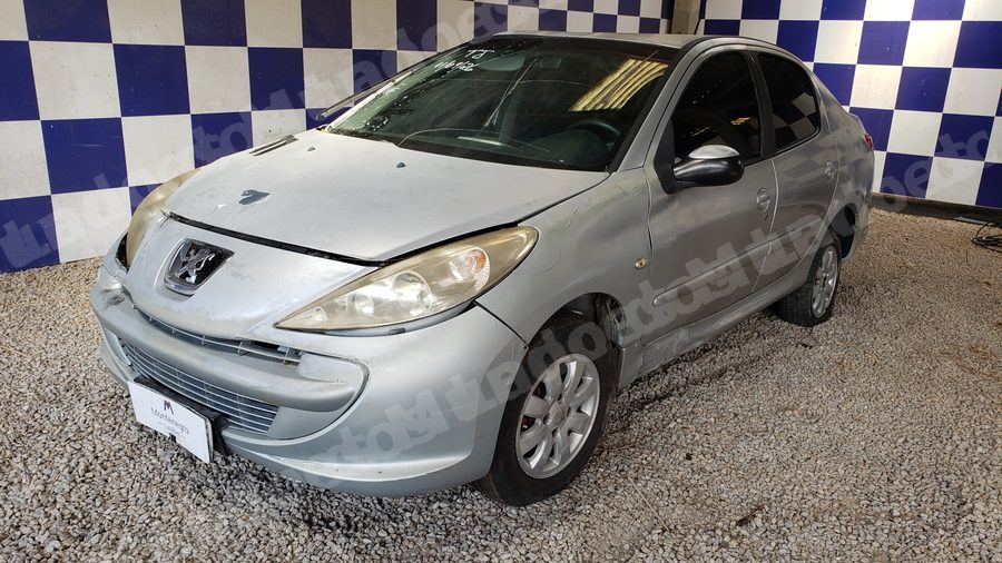 Peugeot 207 2009 em leilão em Brasil