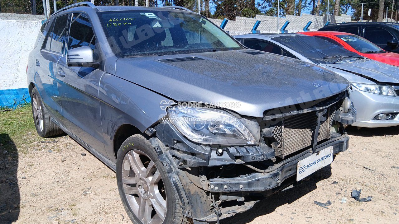 Mercedes em leilao em São José dos Pinhais/PR
