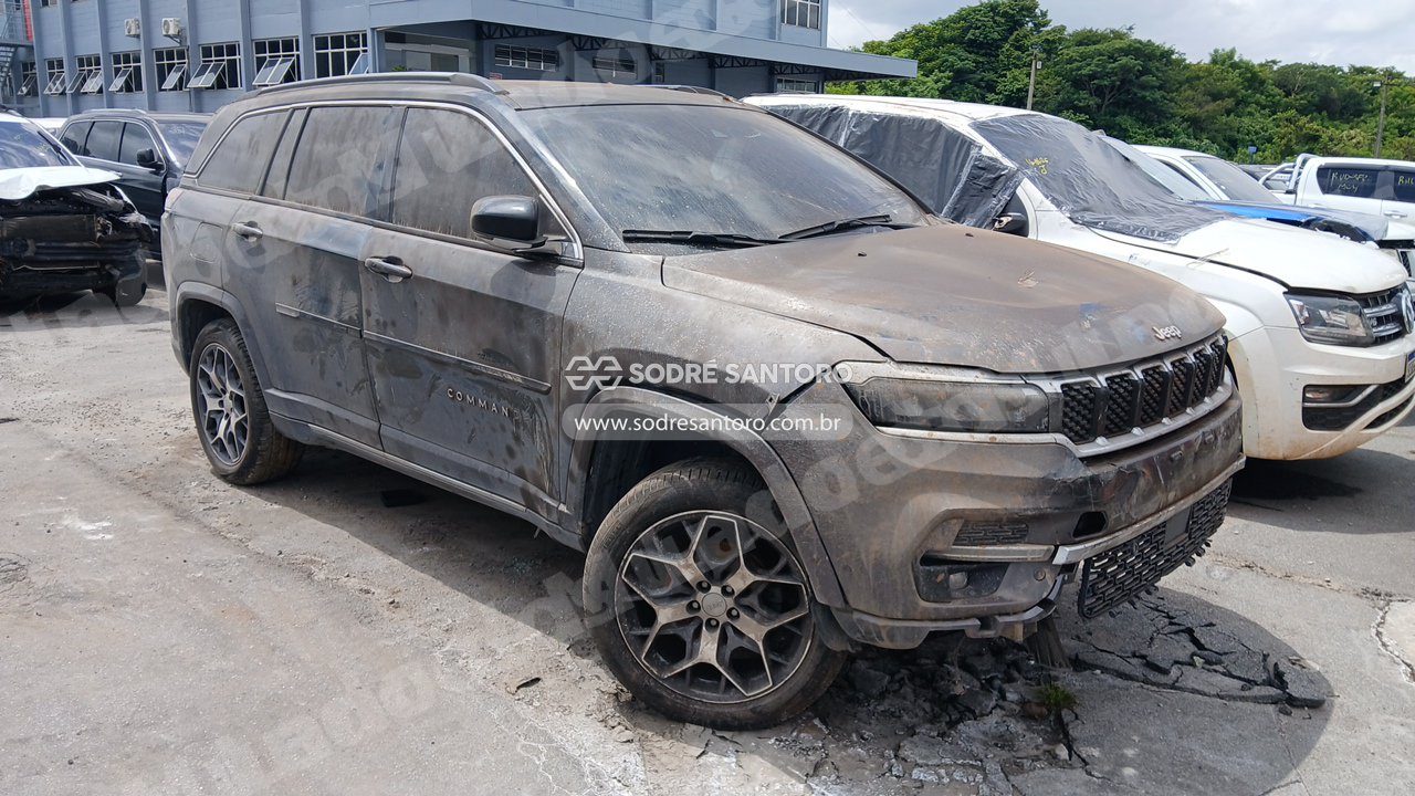 Jeep em leilao em Brasil