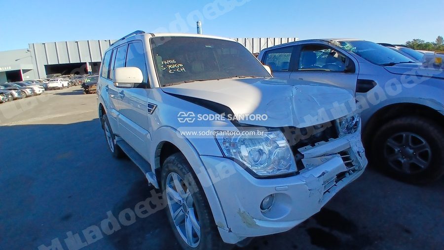 Mitsubishi Pajero Hpe 3.2 2014 em leilão em Rio de Janeiro/RJ