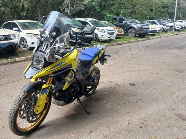 Suzuki 2024 em leilao em Brasil