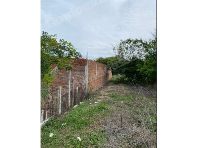 Terreno de 429 m2 em leilão em Fortaleza/CE