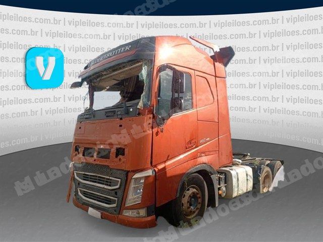 Volvo em leilao em Brasil