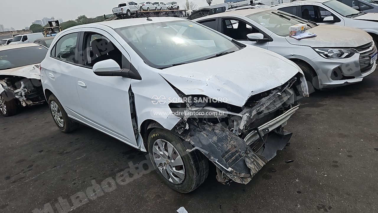 Chevrolet Onix 1.4Mt Lt 2015 em leilão em Brasil