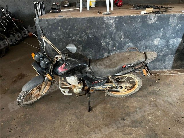 Honda em leilao em Brasil