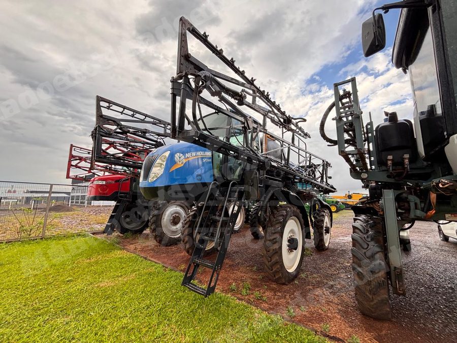 Máquina agrícola 2017 em leilão em Seberi/RS