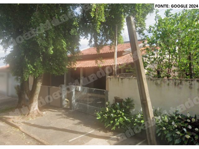 Casa em leilao em Adamantina/SP