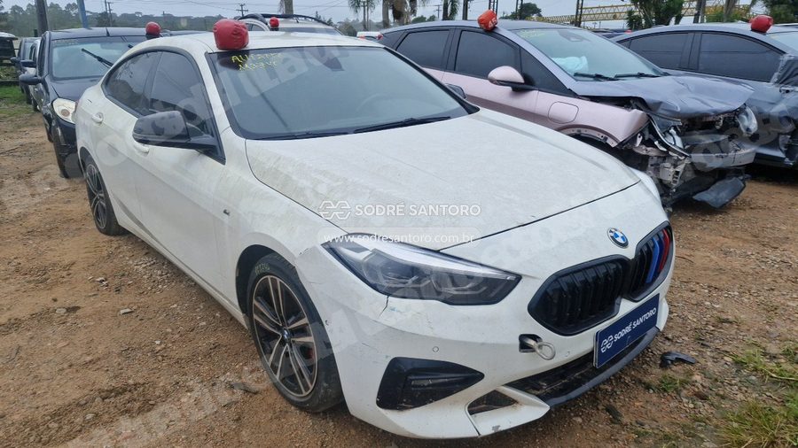 Bmw 218I 2021 em leilão em São José dos Pinhais/PR