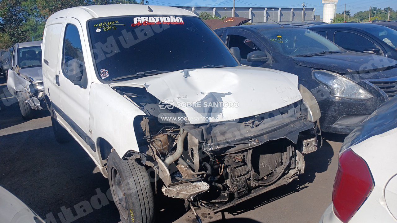 Peugeot Partner Furg 2014 em leilao em Guarulhos/SP