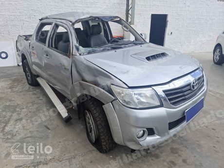 Toyota Hilux em leilão em Eusébio/CE