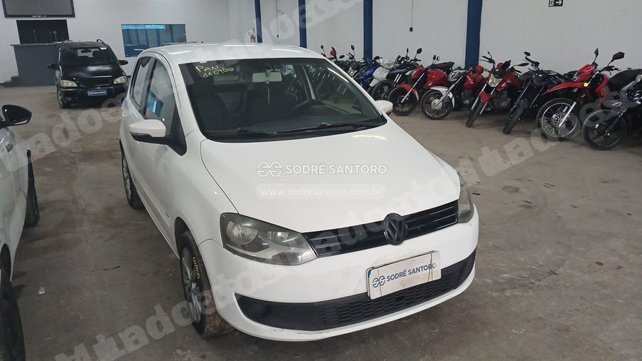 Volkswagen Fox 1.0 2013 em leilão em São José dos Pinhais/PR