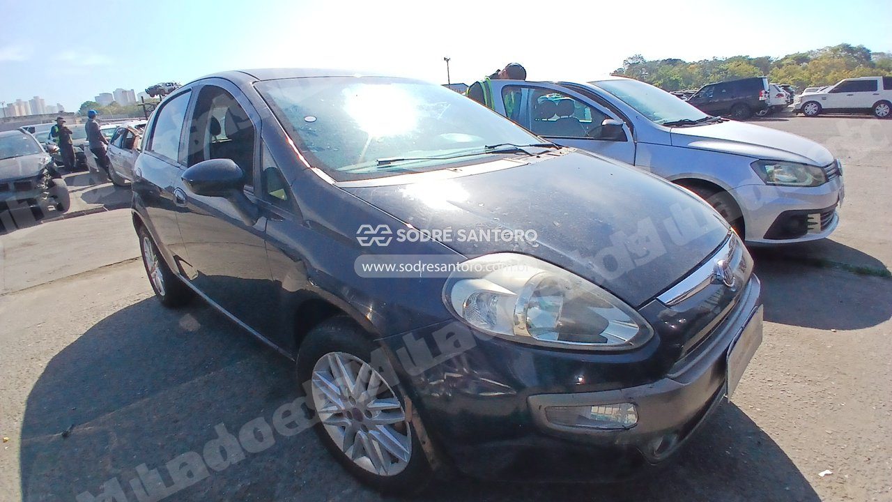 Fiat Punto Essence 1.6 2013 em leilão em Brasil