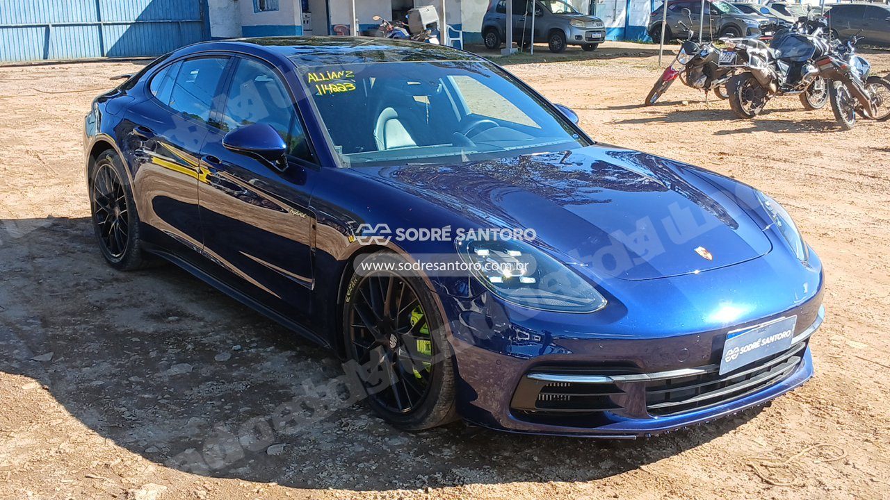 Porsche em leilao em São José dos Pinhais/PR