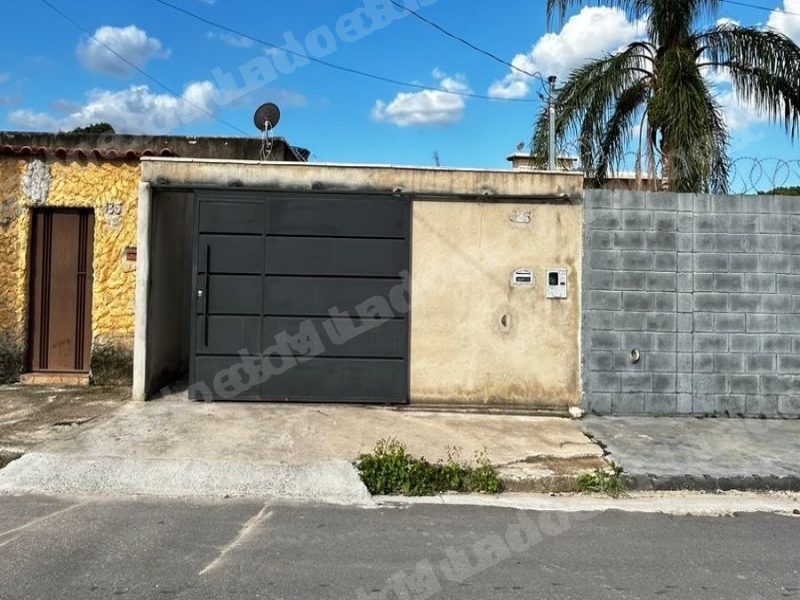 Casa de 204 m2 em leilao em Esmeraldas/MG