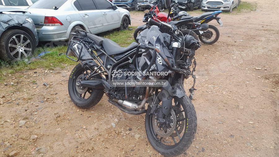 Triumph Tiger Xr 2016 em leilão em São José dos Pinhais/PR